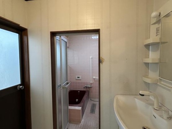 detached 大分県中津市中殿町３丁目1-1　グリーンパレス中津壱番館1階　102号