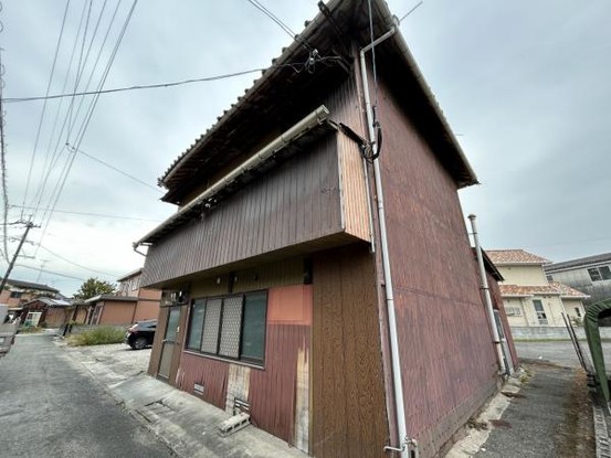 detached 大分県中津市中殿町３丁目1-1　グリーンパレス中津壱番館1階　102号