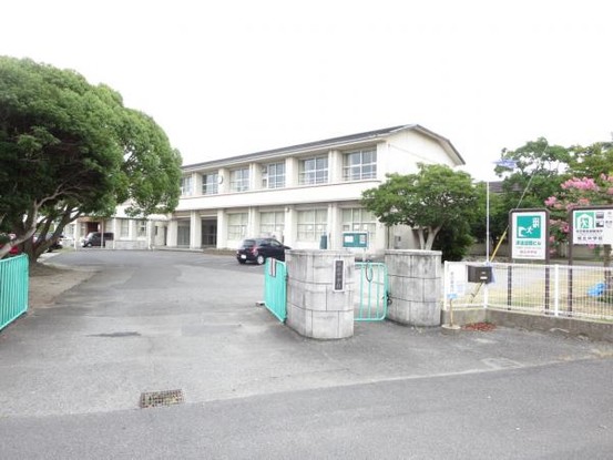 detached 大分県中津市中殿町３丁目1-1　グリーンパレス中津壱番館1階　102号