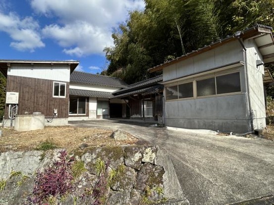 detached 大分県中津市中殿町３丁目1-1　グリーンパレス中津壱番館1階　102号