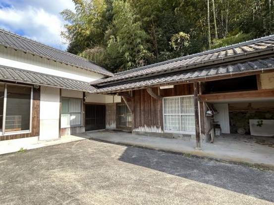 detached 大分県中津市中殿町３丁目1-1　グリーンパレス中津壱番館1階　102号