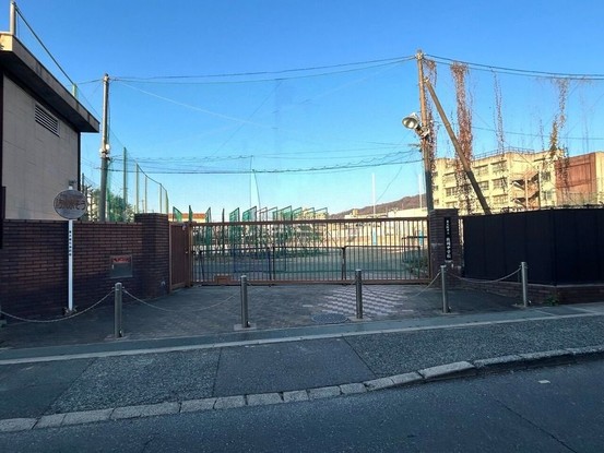 apartment 大阪府東大阪市南荘町
地図を見る