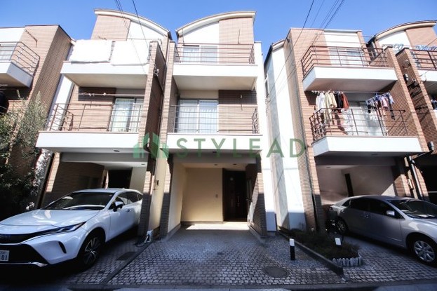 townhouse 神奈川県横浜市西区楠町16-1 CITY　BLDG　3F