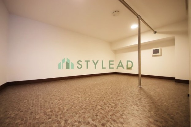 townhouse 神奈川県横浜市西区楠町16-1 CITY　BLDG　3F