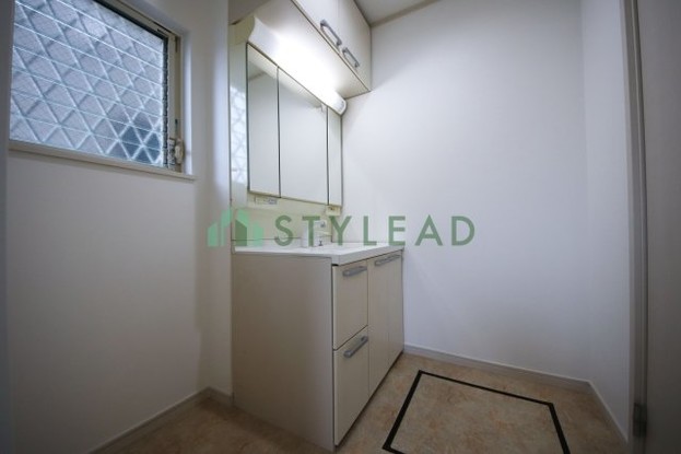townhouse 神奈川県横浜市西区楠町16-1 CITY　BLDG　3F