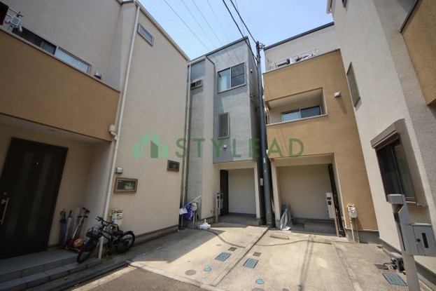 townhouse 神奈川県横浜市西区楠町16-1 CITY　BLDG　3F