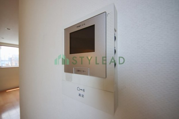 townhouse 神奈川県横浜市西区楠町16-1 CITY　BLDG　3F