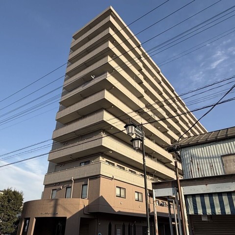 apartment 埼玉県入間市大字下藤沢1317-1 ヨークマート入間1階