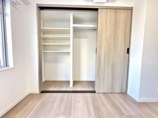 apartment 埼玉県入間市大字下藤沢1317-1 ヨークマート入間1階