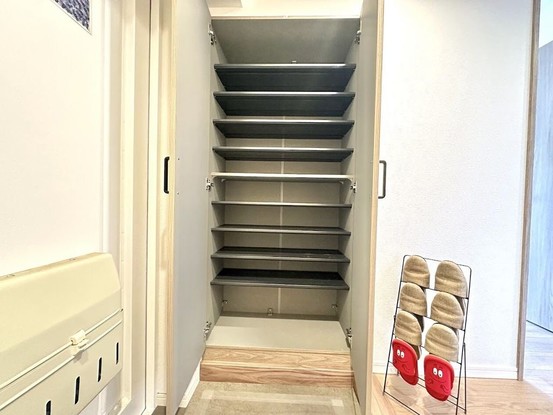apartment 埼玉県入間市大字下藤沢1317-1 ヨークマート入間1階