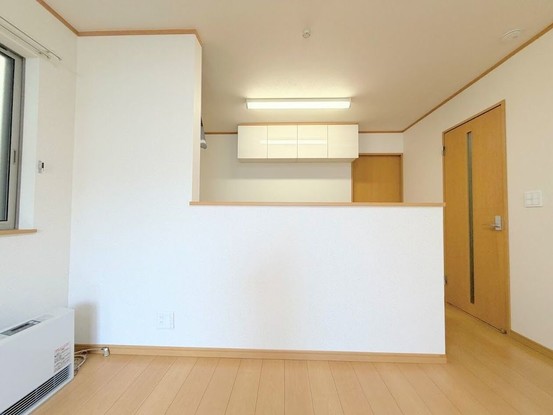 detached 埼玉県入間市大字下藤沢1317-1 ヨークマート入間1階
