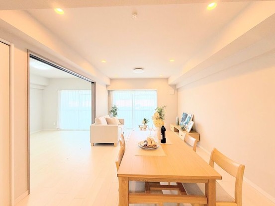 apartment 埼玉県入間市大字下藤沢1317-1 ヨークマート入間1階