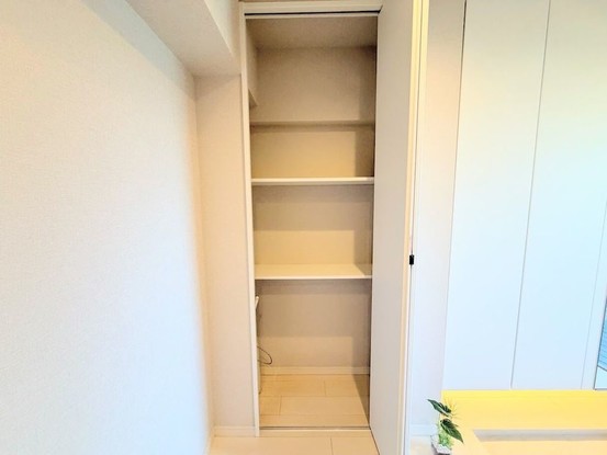 apartment 埼玉県入間市大字下藤沢1317-1 ヨークマート入間1階