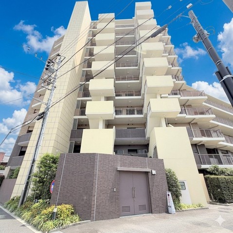 apartment 埼玉県入間市大字下藤沢1317-1 ヨークマート入間1階