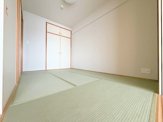 apartment 埼玉県入間市大字下藤沢1317-1 ヨークマート入間1階