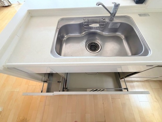 apartment 埼玉県入間市大字下藤沢1317-1 ヨークマート入間1階