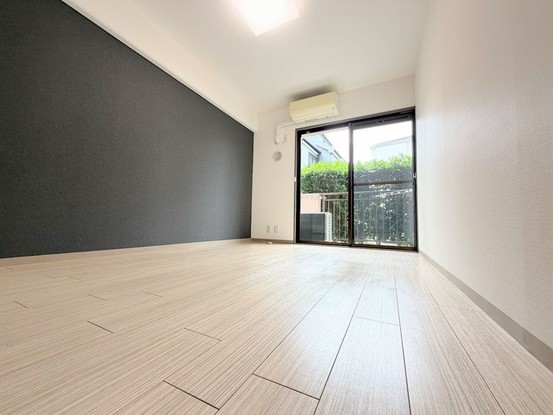 apartment 埼玉県入間市大字下藤沢1317-1 ヨークマート入間1階