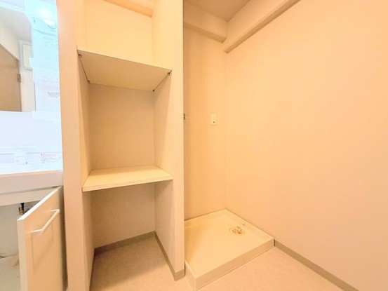apartment 埼玉県入間市大字下藤沢1317-1 ヨークマート入間1階