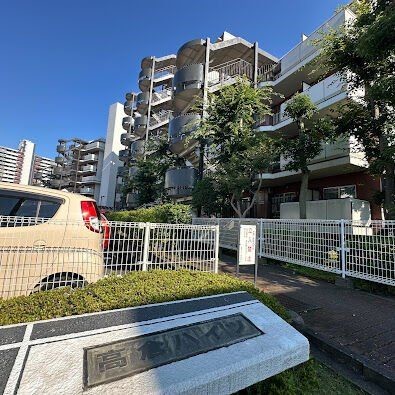 apartment 埼玉県入間市大字下藤沢1317-1 ヨークマート入間1階