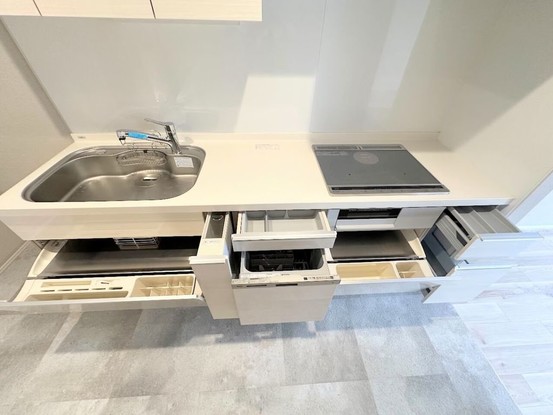 apartment 埼玉県入間市大字下藤沢1317-1 ヨークマート入間1階