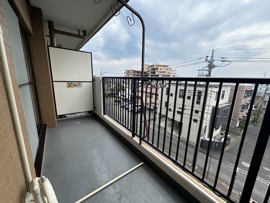 apartment 埼玉県入間市大字下藤沢1317-1 ヨークマート入間1階