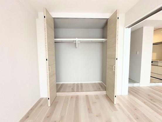 apartment 埼玉県入間市大字下藤沢1317-1 ヨークマート入間1階