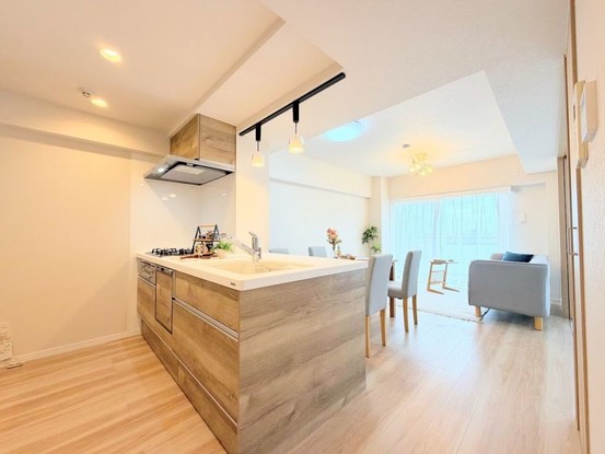 apartment 埼玉県入間市大字下藤沢1317-1 ヨークマート入間1階