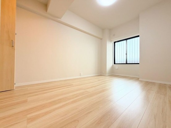 apartment 埼玉県入間市大字下藤沢1317-1 ヨークマート入間1階