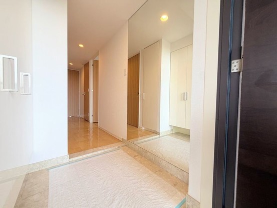 apartment 埼玉県入間市大字下藤沢1317-1 ヨークマート入間1階