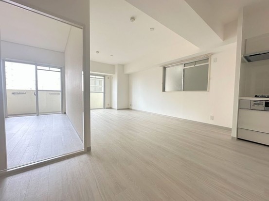 apartment 埼玉県入間市大字下藤沢1317-1 ヨークマート入間1階