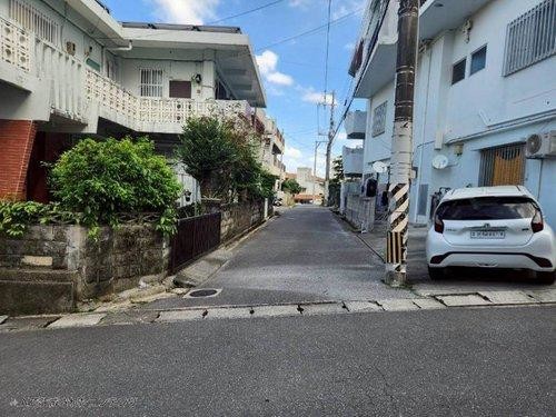 apartment 沖縄県那覇市小禄１丁目沖縄県那覇市小禄1-21-25 高良荘１階
