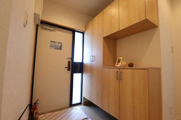apartment 沖縄県那覇市小禄１丁目沖縄県那覇市小禄1-21-25 高良荘１階