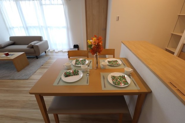 apartment 沖縄県那覇市小禄１丁目沖縄県那覇市小禄1-21-25 高良荘１階