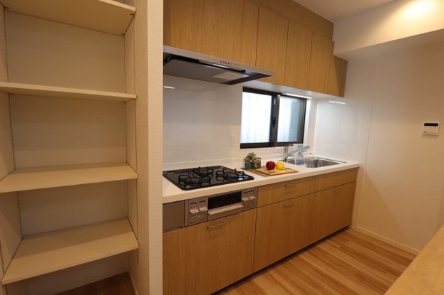 apartment 沖縄県那覇市小禄１丁目沖縄県那覇市小禄1-21-25 高良荘１階