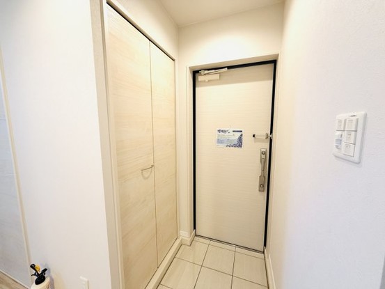 apartment 沖縄県那覇市小禄１丁目沖縄県那覇市小禄1-21-25 高良荘１階