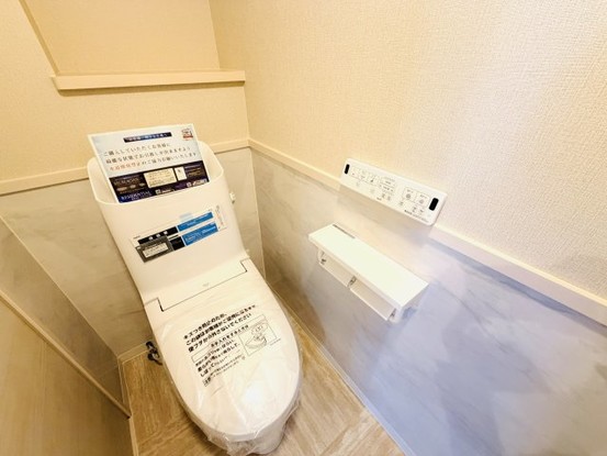 apartment 沖縄県那覇市小禄１丁目沖縄県那覇市小禄1-21-25 高良荘１階