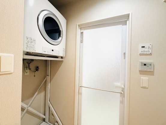 apartment 沖縄県那覇市小禄１丁目沖縄県那覇市小禄1-21-25 高良荘１階