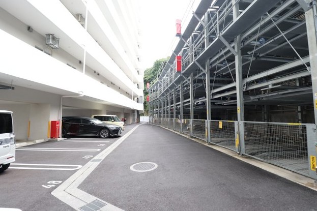 apartment 沖縄県那覇市小禄１丁目沖縄県那覇市小禄1-21-25 高良荘１階