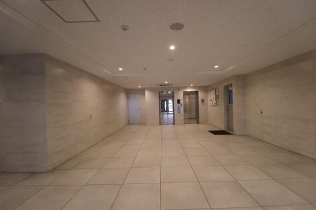 apartment 沖縄県那覇市小禄１丁目沖縄県那覇市小禄1-21-25 高良荘１階