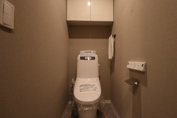 apartment 沖縄県那覇市小禄１丁目沖縄県那覇市小禄1-21-25 高良荘１階