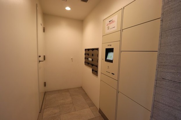 apartment 沖縄県那覇市小禄１丁目沖縄県那覇市小禄1-21-25 高良荘１階
