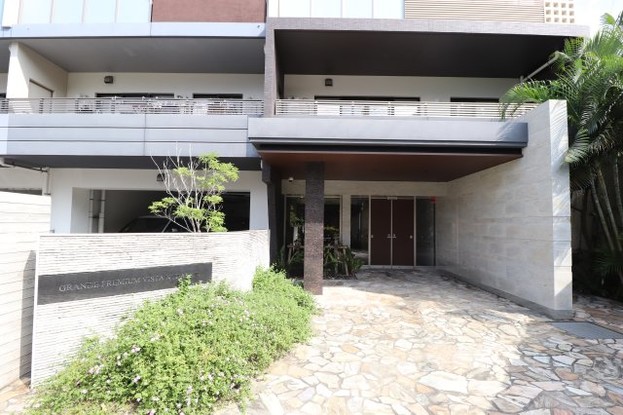 apartment 沖縄県那覇市小禄１丁目沖縄県那覇市小禄1-21-25 高良荘１階