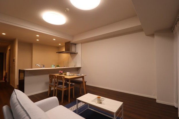 apartment 沖縄県那覇市小禄１丁目沖縄県那覇市小禄1-21-25 高良荘１階