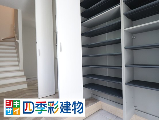 detached 沖縄県那覇市小禄１丁目沖縄県那覇市小禄1-21-25 高良荘１階