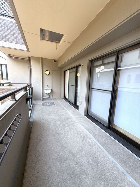 apartment 奈良県奈良市神功５丁目１－５ 、１階　ハウスドゥ奈良神功