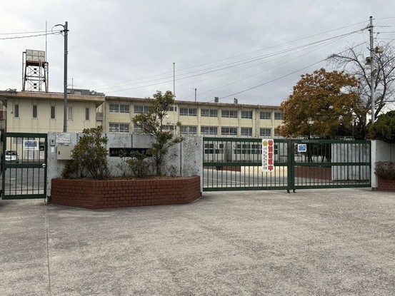 apartment 奈良県奈良市神功５丁目１－５ 、１階　ハウスドゥ奈良神功