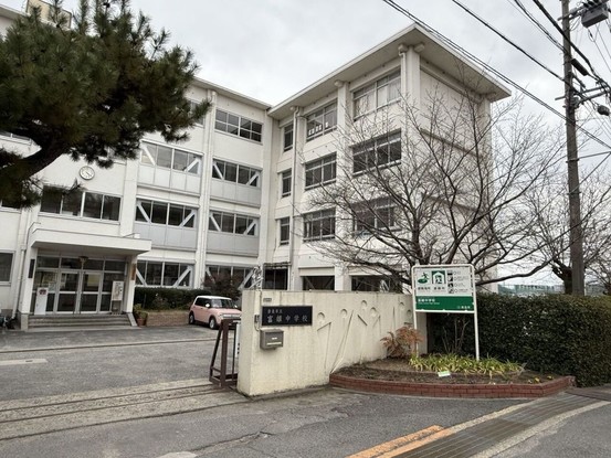 apartment 奈良県奈良市神功５丁目１－５ 、１階　ハウスドゥ奈良神功
