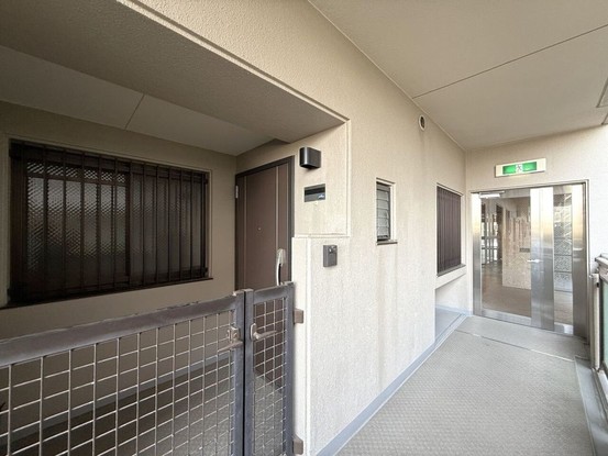 apartment 奈良県奈良市神功５丁目１－５ 、１階　ハウスドゥ奈良神功