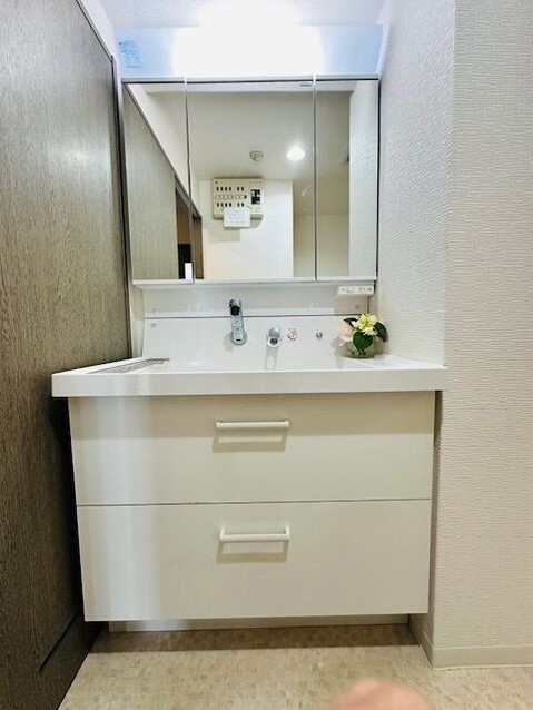 apartment 奈良県奈良市神功５丁目１－５ 、１階　ハウスドゥ奈良神功