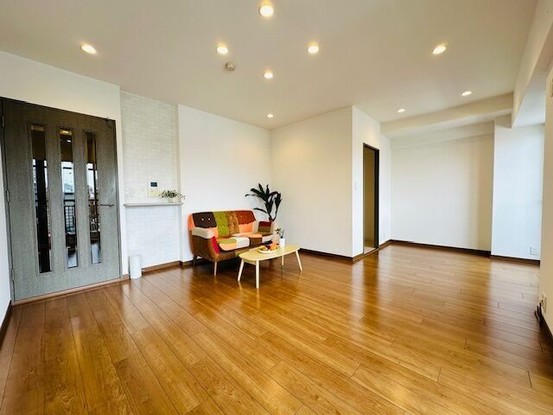 apartment 奈良県奈良市神功５丁目１－５ 、１階　ハウスドゥ奈良神功